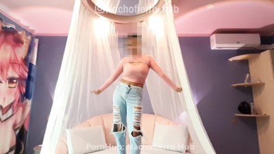 Chica morena tiene su primer Casting porno, tiene 19 años y es muy caliente