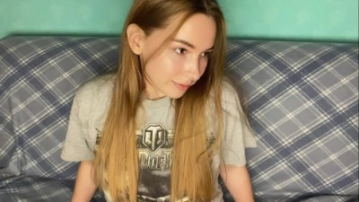 World of Tanks fan jerks jamie jackStepson porn off her wet pussy and cums quietly