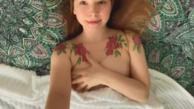 furiously fingering pussy in Indian lingerie porn solo patterns and moaning
