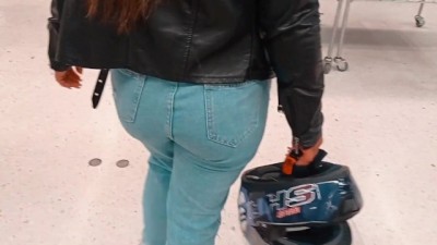 I met her at the supermarket and ended up on my bbwfreeporn bed with a creampie and her creamy pussy