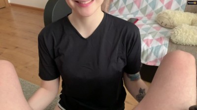 SUCKS AND vr pron xxx FACE CUM!