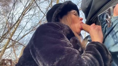 A winter walk in the hd porn video desi forest ended with sucking and fucking!