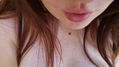 Cute big ass landlord let the client fuck herself for show me big tits money
